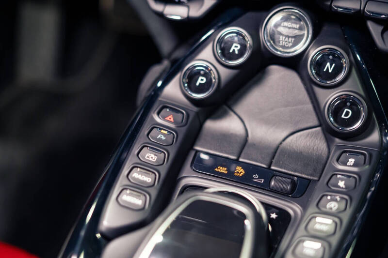2020 Aston Martin Vantage