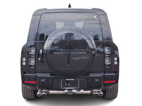 2025 Land Rover Defender 130 V8 P500