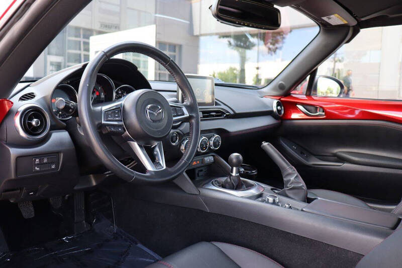 2017 Mazda MX-5 Miata RF Grand Touring