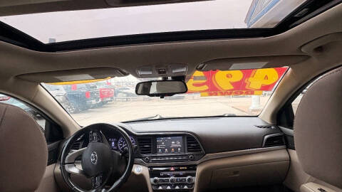 2019 Hyundai Elantra SE