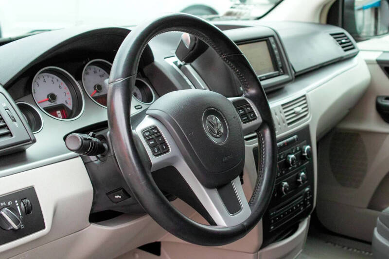 2014 Volkswagen Routan