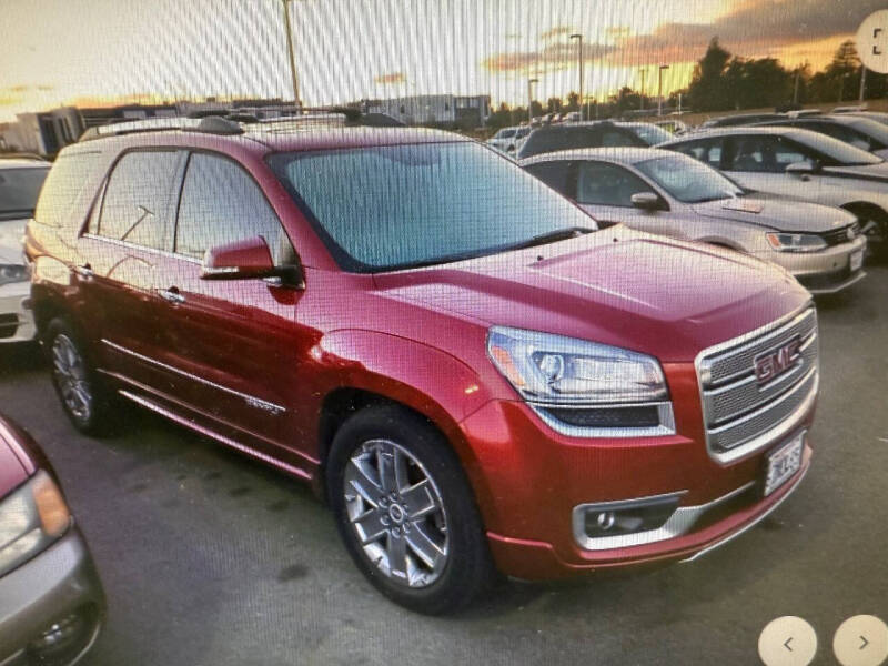 2013 GMC Acadia Denali's photo