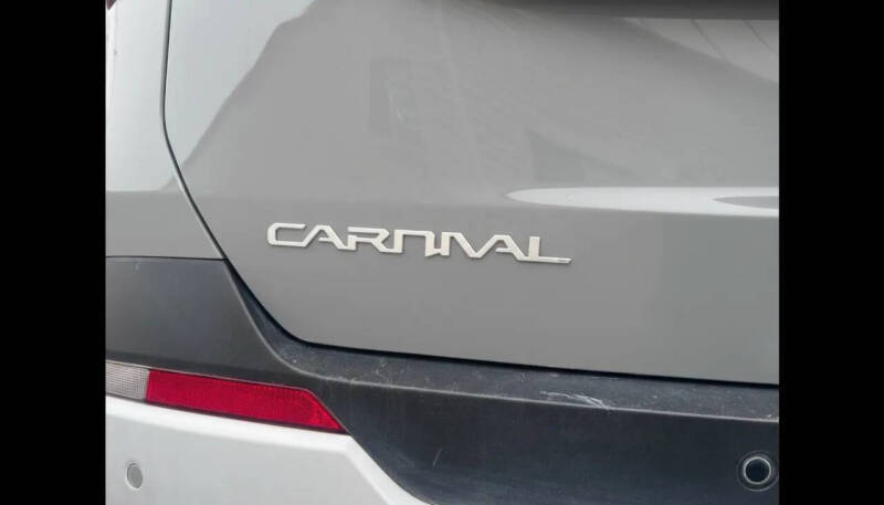 2025 Kia Carnival EX