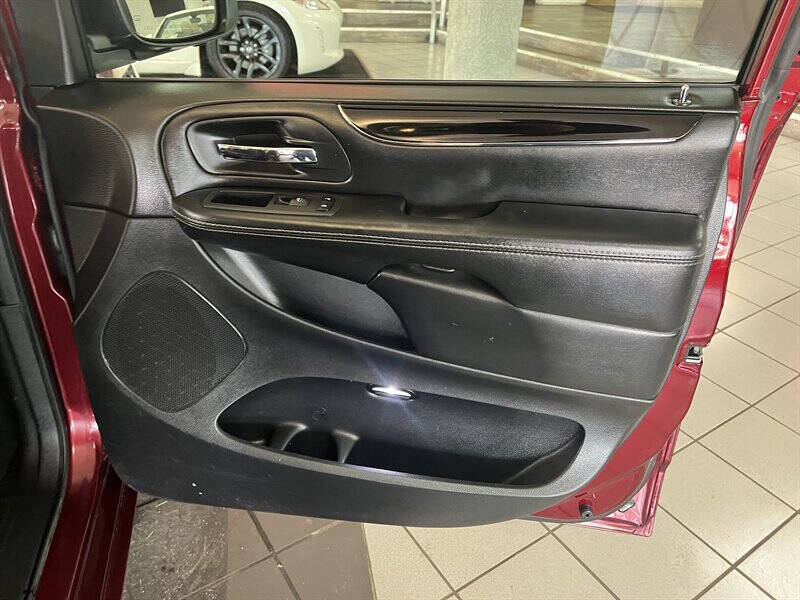 2018 Dodge Grand Caravan SE Plus