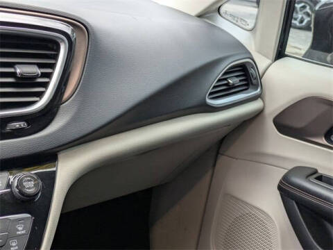 2019 Chrysler Pacifica Touring L Plus