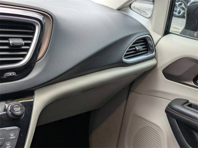 2019 Chrysler Pacifica Touring L Plus