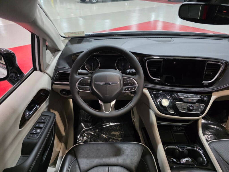 2024 Chrysler Pacifica Limited