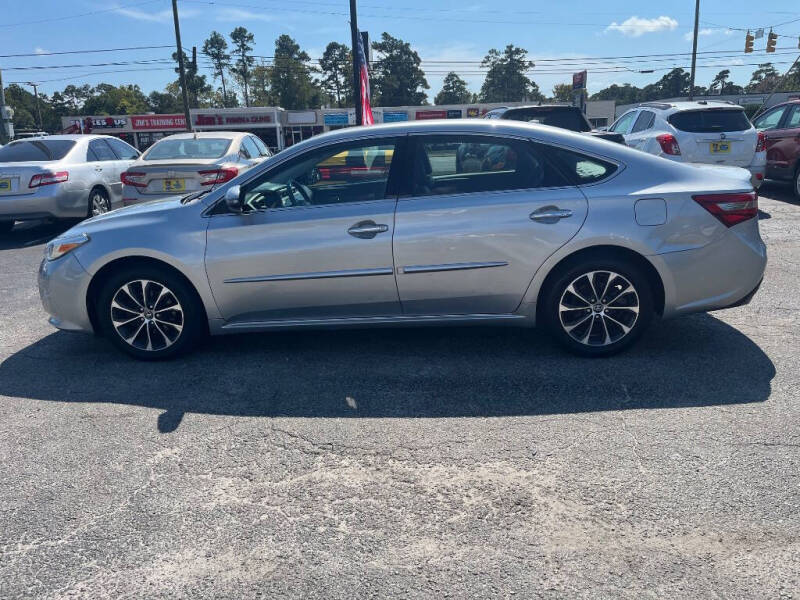 2018 Toyota Avalon XLE