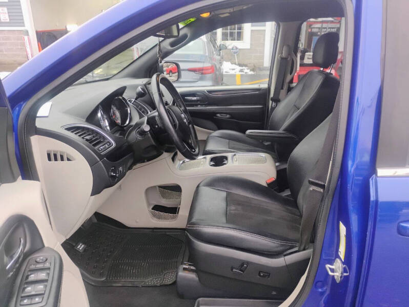 2019 Dodge Grand Caravan SXT 35th Anniversary Edition