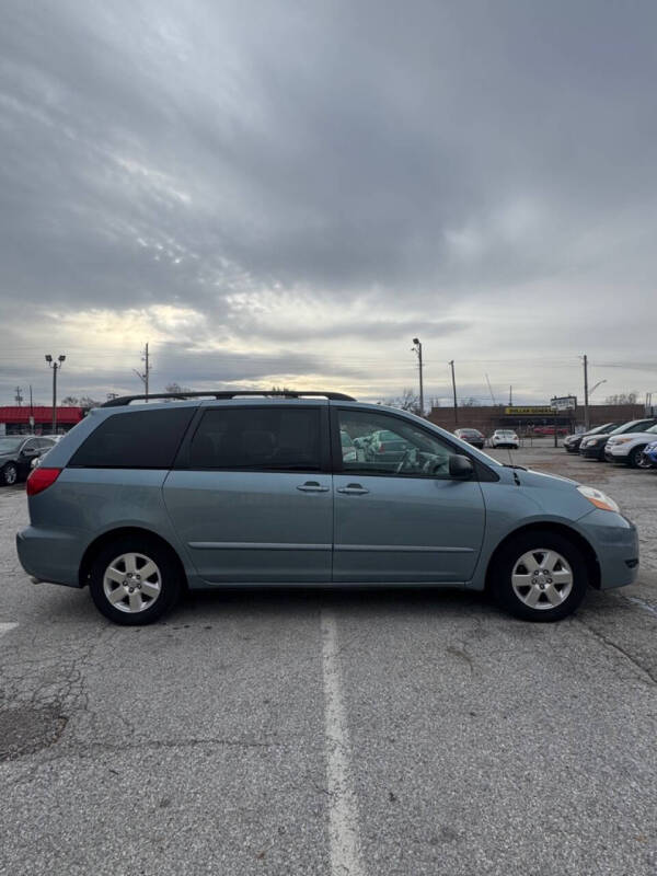 2008 Toyota Sienna