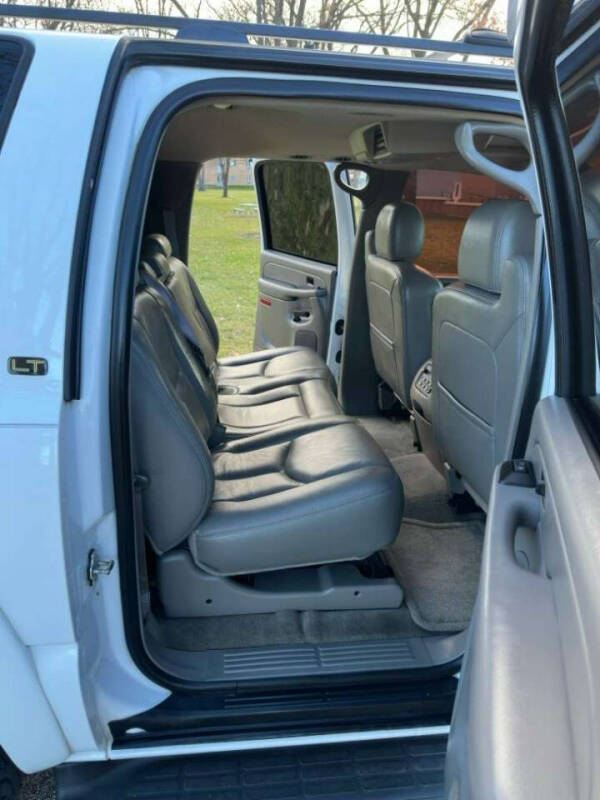 2005 Chevrolet Suburban 2500 LT