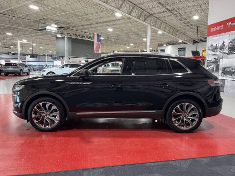 2022 Lincoln Nautilus Reserve