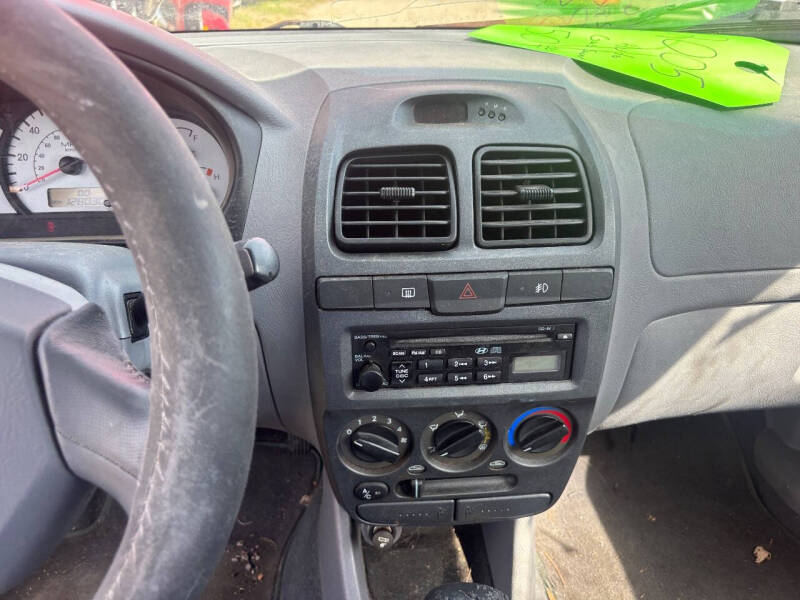 2005 Hyundai Accent GT