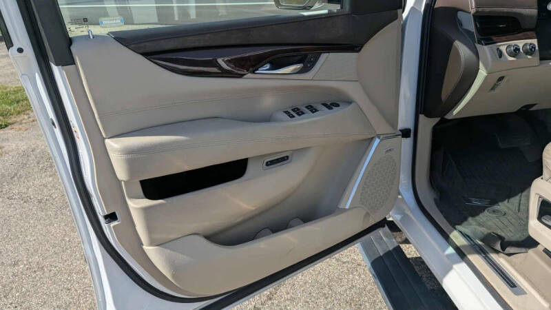 2016 Cadillac Escalade Premium Collection