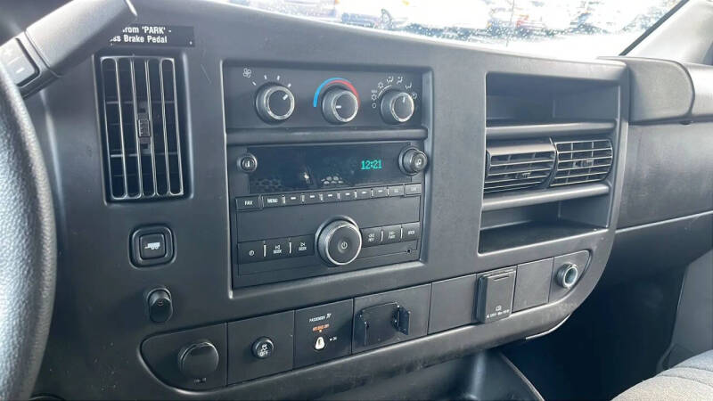 2016 GMC Savana 2500