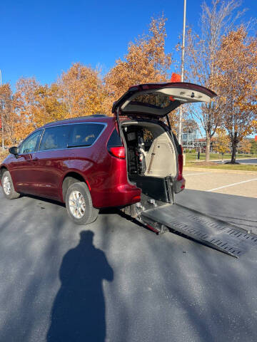 2020 Chrysler Voyager LXi