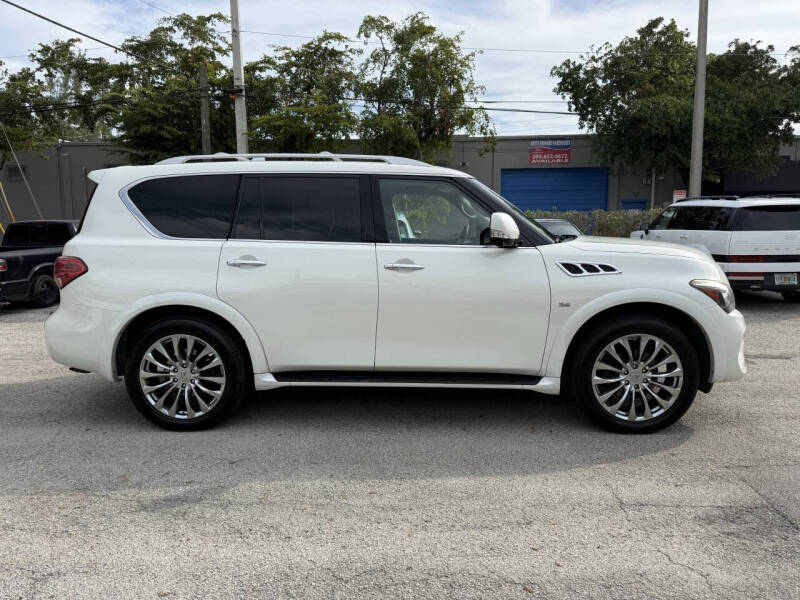 2017 Infiniti QX80 Signature Edition