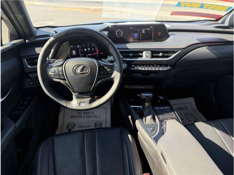 2022 Lexus UX 200 F SPORT