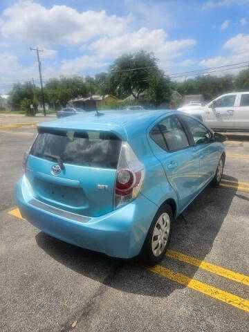 2012 Toyota Prius c Two
