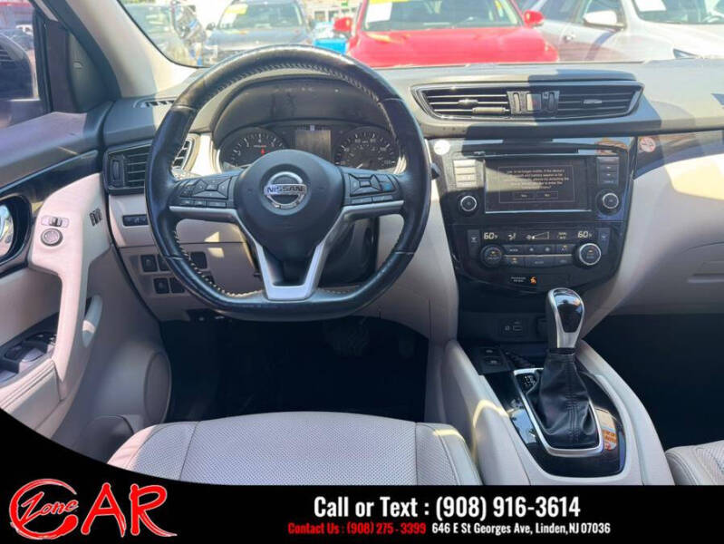 2022 Nissan Rogue Sport SL