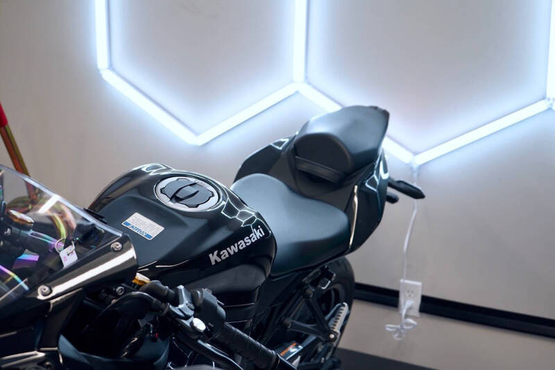 2025 Kawasaki Ninja ZX-4R ABS