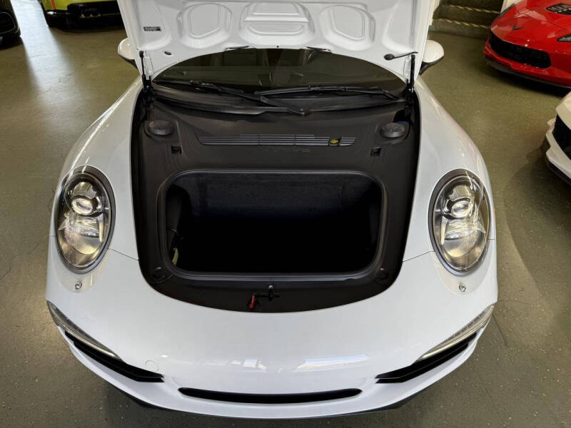 2015 Porsche 911 Carrera