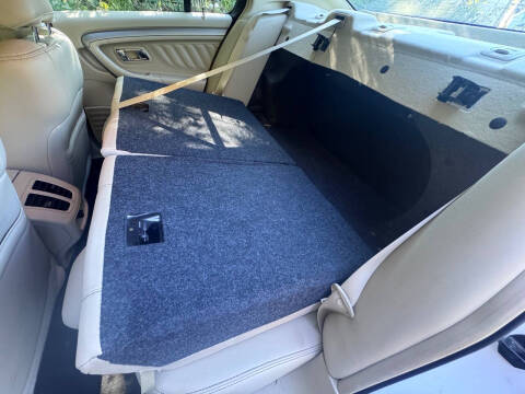 2017 Ford Taurus SEL