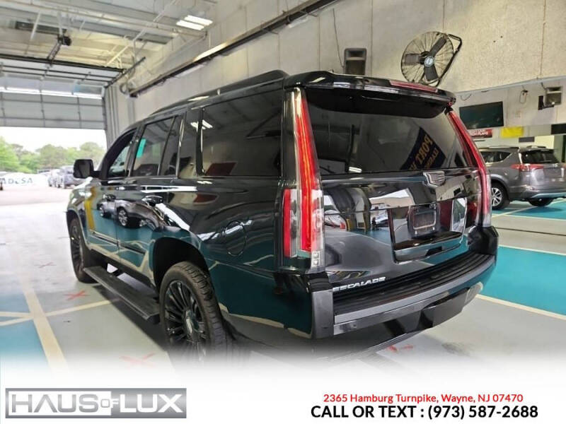 2018 Cadillac Escalade Platinum