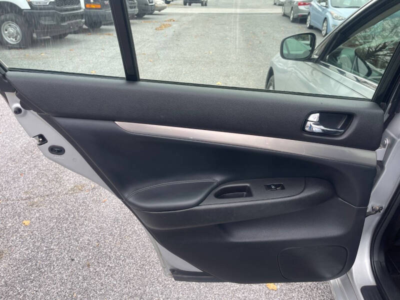 2012 Infiniti G25 Sedan x