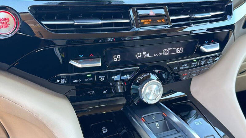 2025 Acura MDX SH-AWD w/Tech