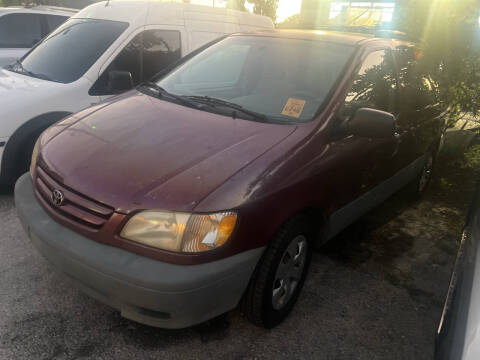 2001 Toyota Sienna CE