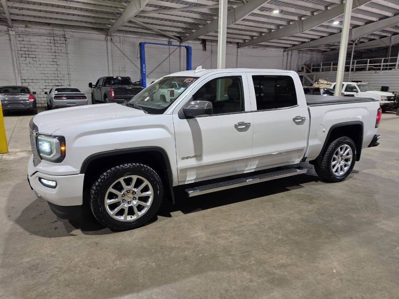  2016 GMC Sierra 1500 Denali Crew Cab 4WD   