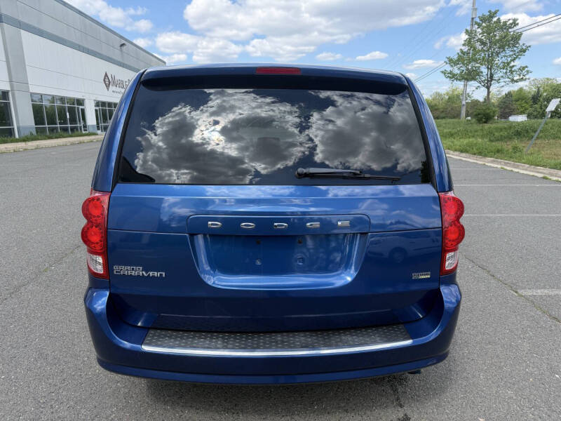 2011 Dodge Grand Caravan Express