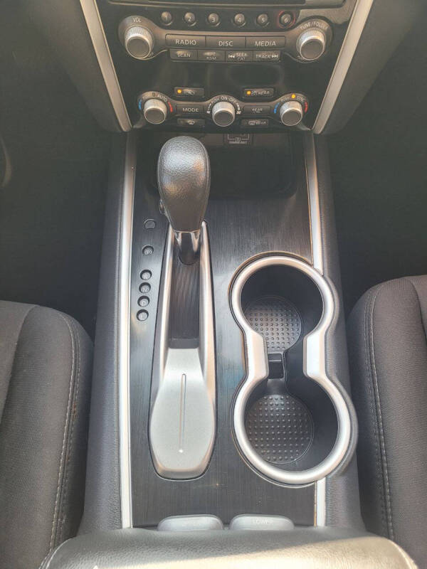 2020 Nissan Pathfinder S