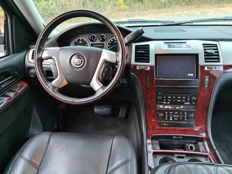 2014 Cadillac Escalade Luxury