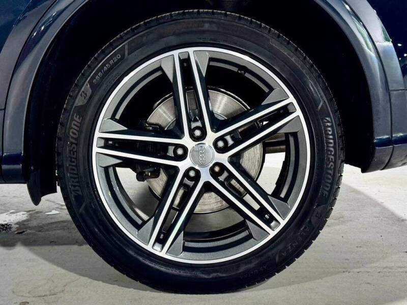 2020 Audi SQ5 3.0T quattro Premium Plus