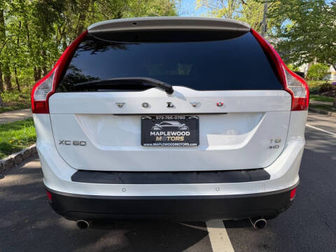 2012 Volvo XC60 T6 Platinum