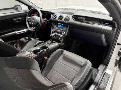 2015 Ford Mustang V6