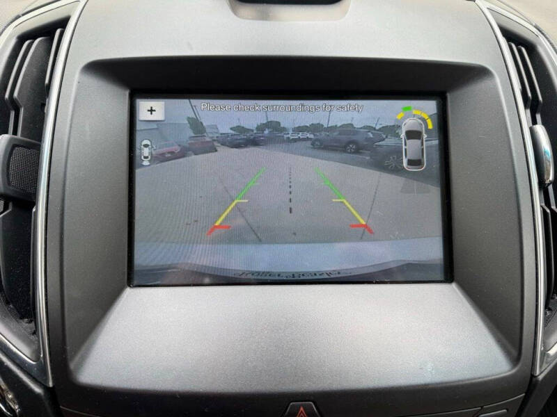 2018 Ford Edge Titanium