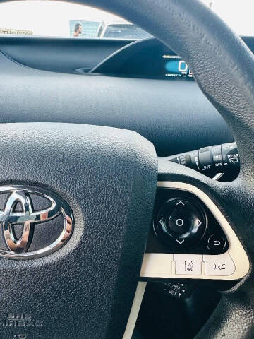2017 Toyota Prius Two