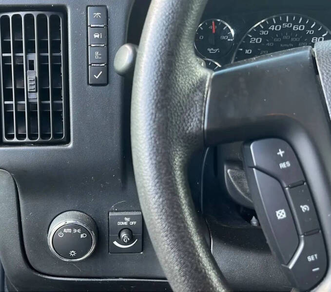 2016 GMC Savana 2500