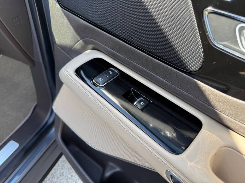 2022 Lincoln Aviator Standard