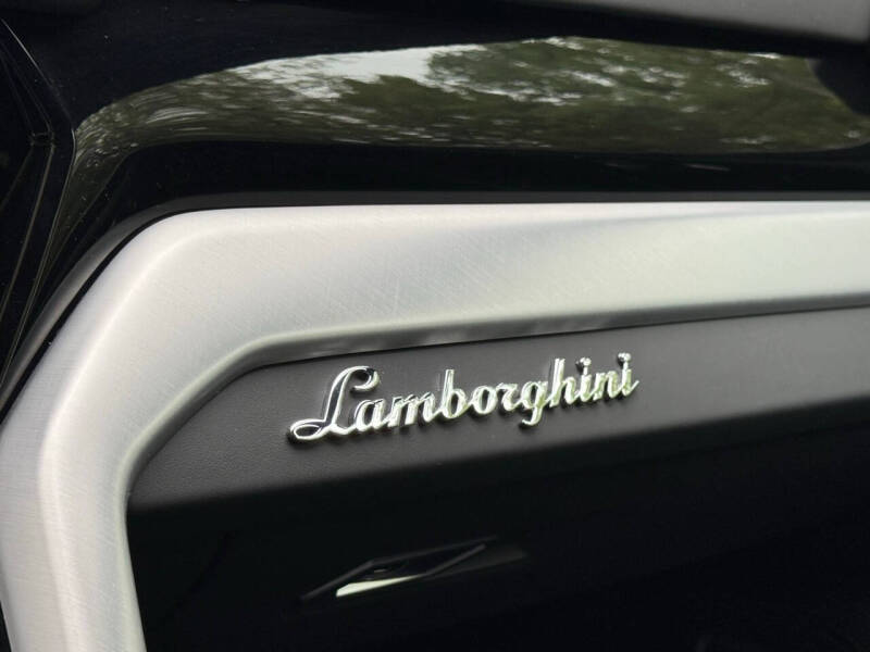 2020 Lamborghini Urus