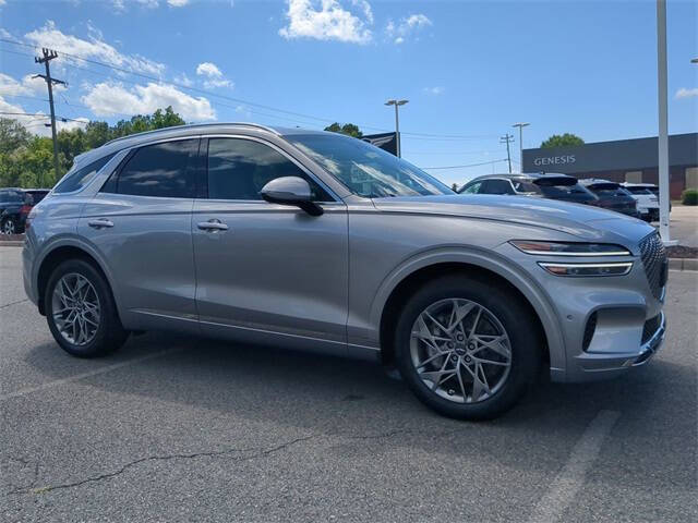 2023 Genesis GV70 2.5T Standard