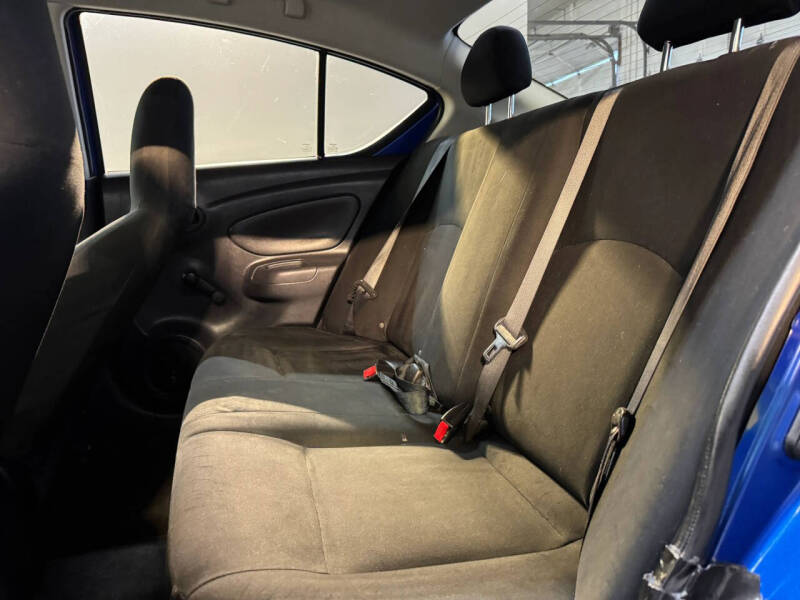 2015 Nissan Versa 1.6 S