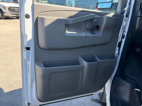 2022 Chevrolet Express 2500