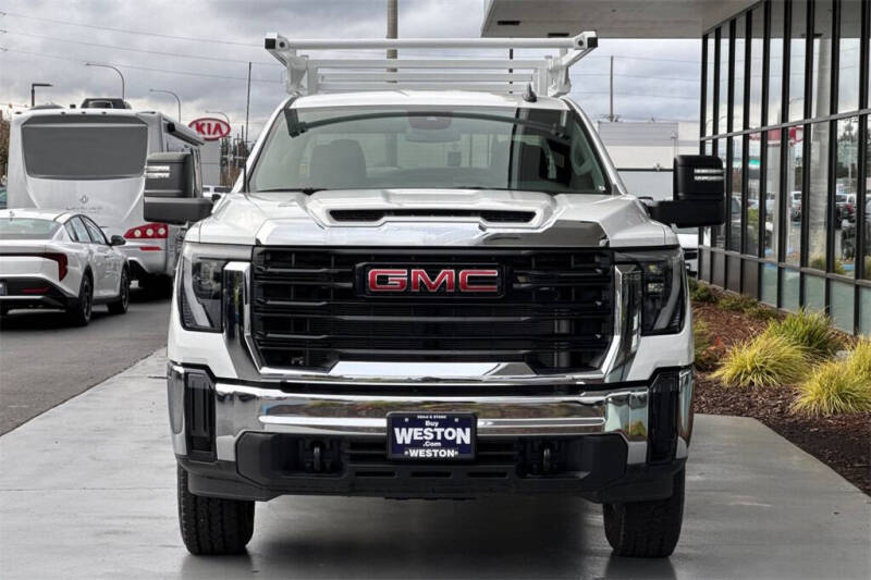 2025 GMC Sierra 2500HD Pro
