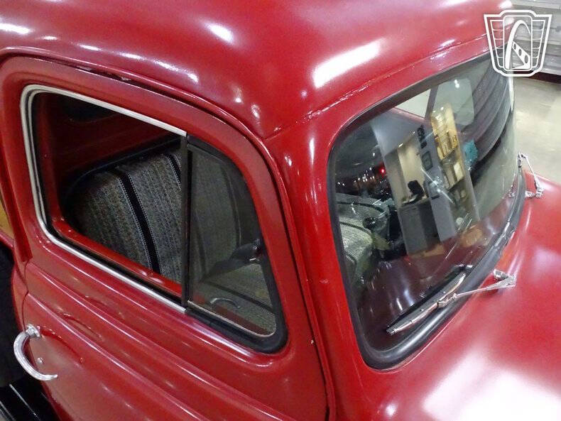 1952 International I-110