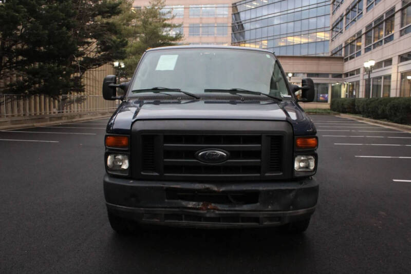 2013 Ford E-Series E-350 SD
