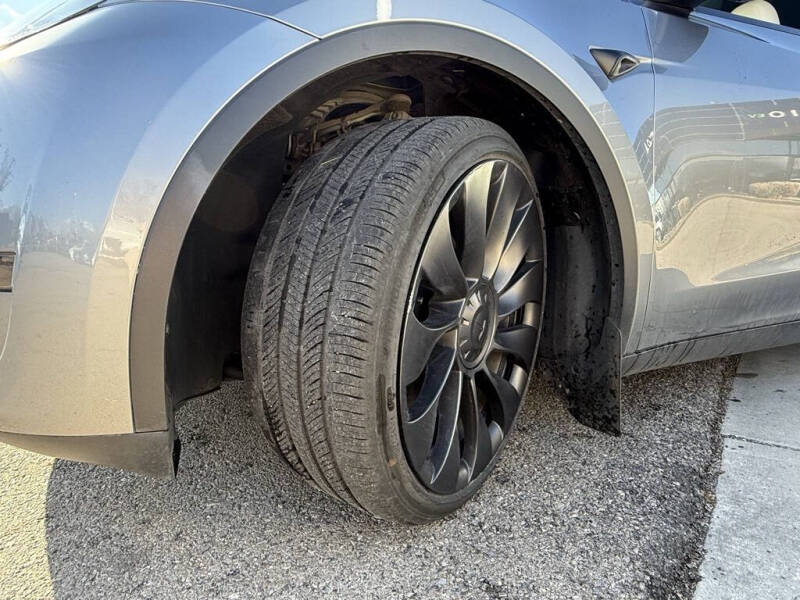 2024 Tesla Model Y Performance